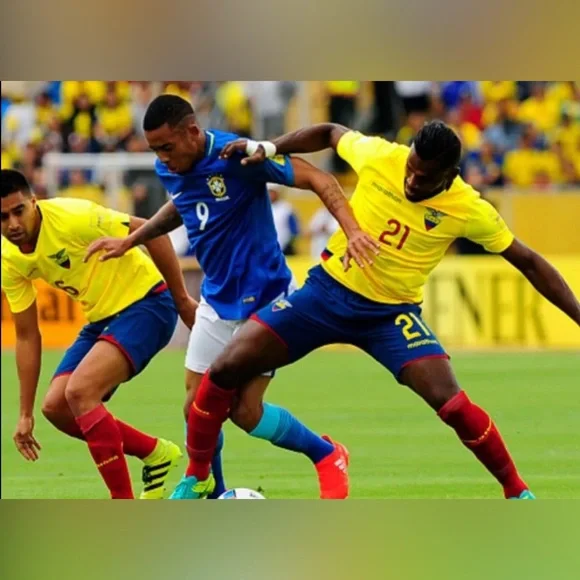 Marathon Authentic Ecuador National Soccer Team Blue Shorts Men’s Sz: S - M - Picture 2 of 6